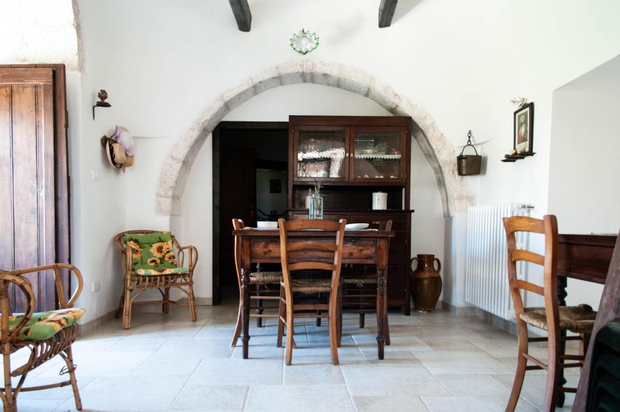 Trulli Sul Vignale In Masseria Santalachicca Martina Franca Exteriér fotografie